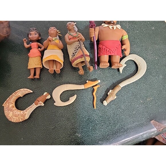 Disney Moana Action Figures Lot Chief Tui Maui Toys 3"-4" cake toppers - Picture 5 of 6